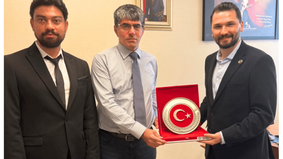 GENEL SEKRETER YARDIMCIMIZ MERT KALAY VE DİYALİZ KOMİSYONU BAŞKANIMIZ TUNAHAN ÇELİK’TEN SAĞLIK BAKANLIĞINA ZİYARET